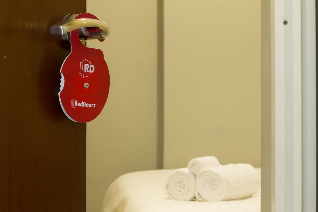 Reddoorz @ Menteng Jakarta Ngoại thất bức ảnh