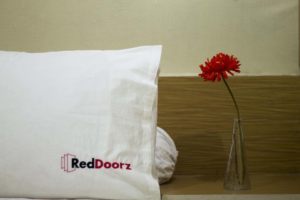 Reddoorz @ Menteng Jakarta Ngoại thất bức ảnh