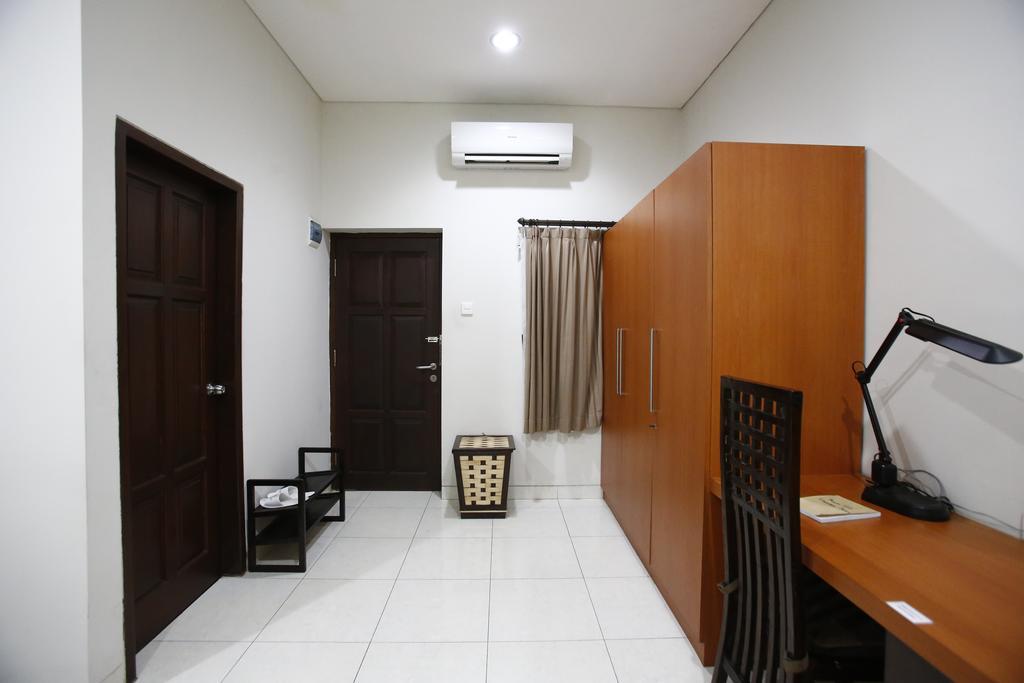 Reddoorz @ Menteng Jakarta Ngoại thất bức ảnh